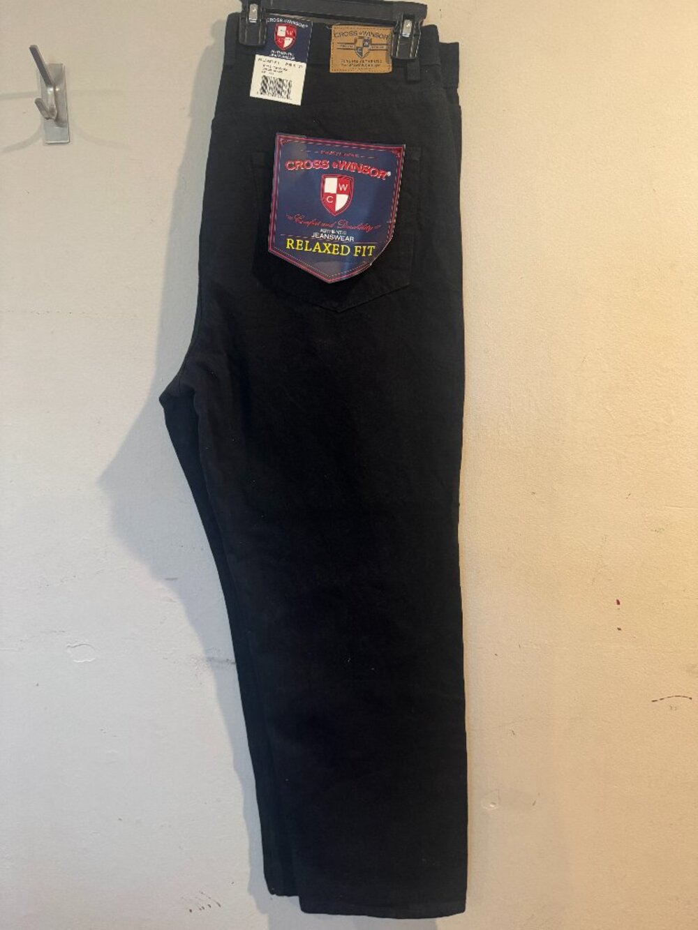Cross & Winsor Relaxed Black Jeans Men size 38X29 brand New